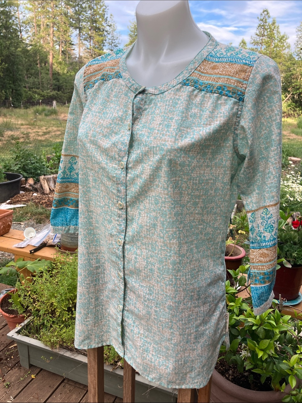 Ex Officio boho, India type lightweight button-down top size small